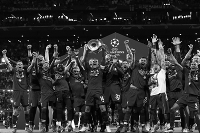 沙特联战报：凯西制胜，十人吉达国民2-1胜胡拜尔库迪西亚（沙特联综述：十人吉达国民2-1力克库迪西亚，凯西献绝杀）