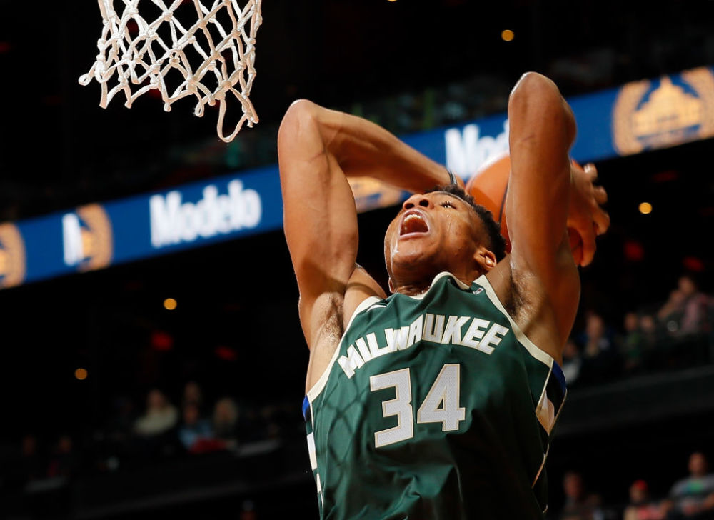 半场战报：罗马1-0乌迪内斯，洛伦佐-佩莱格里尼点射破门（半场速报：罗马1-0乌迪内斯，洛伦佐-佩莱格里尼点球建功）