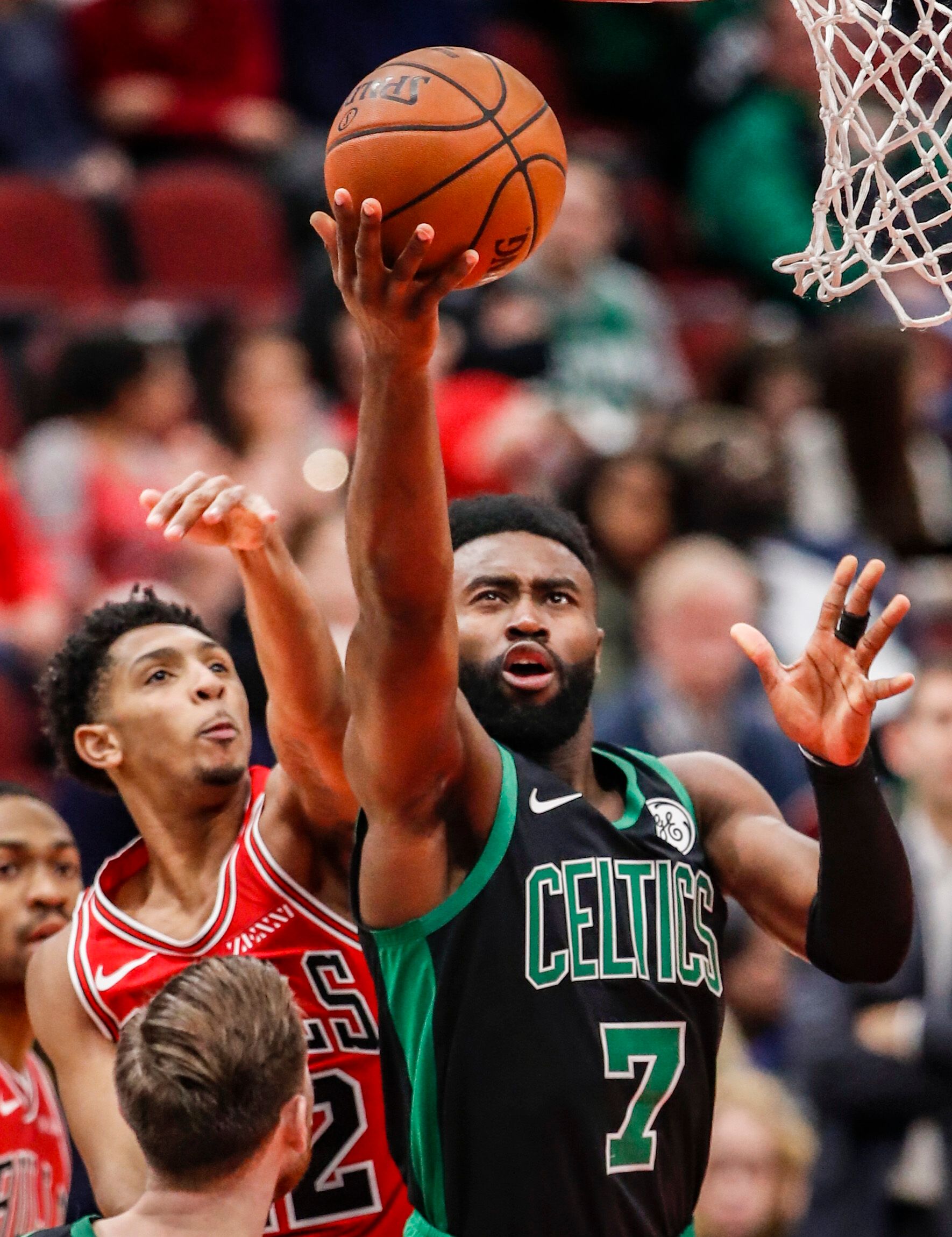 连续三场燃尽局！哈登31+5+8+2难救主，快船三节投降28分惨败魔术（三连崩！哈登砍31+5+8+2仍难回天，快船三节缴械28分惨负魔术）