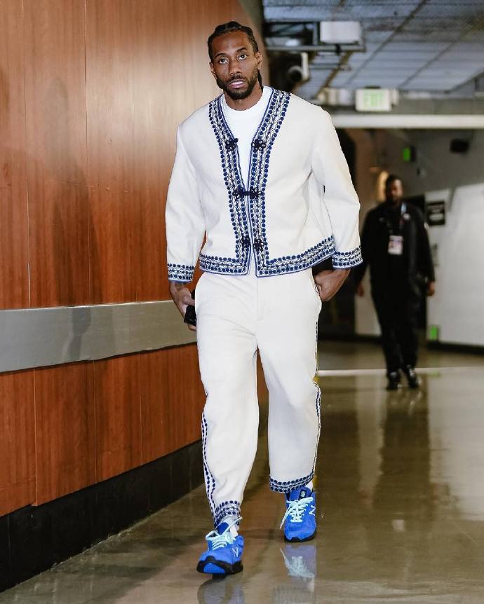 米体：伊尔迪兹和尤文续约谈判依旧没进展，球员希望提高薪资（米体：尤文与伊尔迪兹续约谈判仍无进展，球员提出加薪诉求）