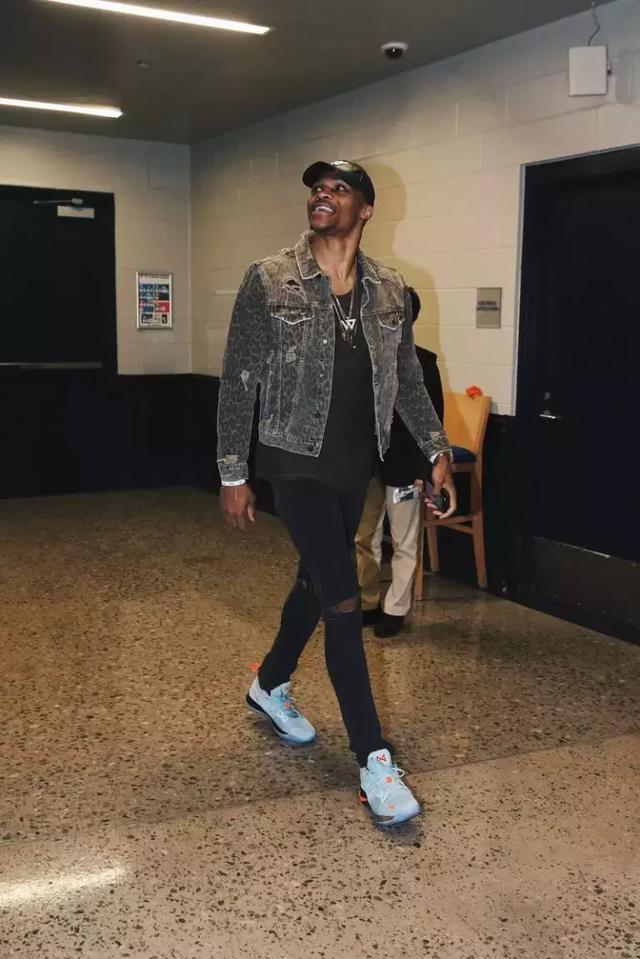 传言称亚泰不搞足球了？媒体人：目前还没有最终的一个说法（亚泰被传退出足球？媒体人：尚无最终定论）