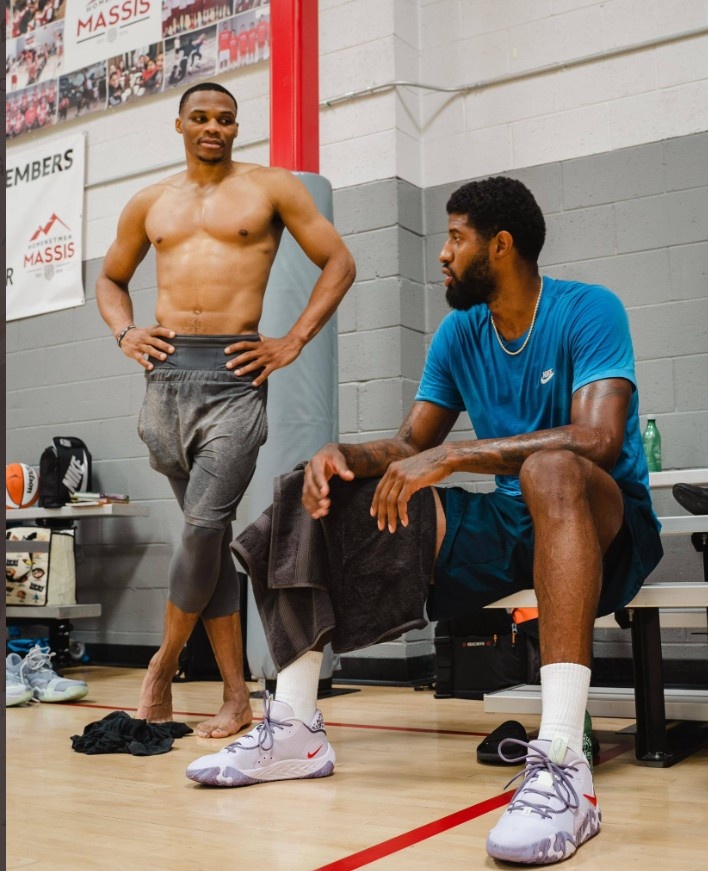 埃永：榜样是埃托奥和莱万；相比西甲我的风格更适合踢英超（埃永：以埃托奥、莱万为榜样；自认踢法更适合英超而非西甲）