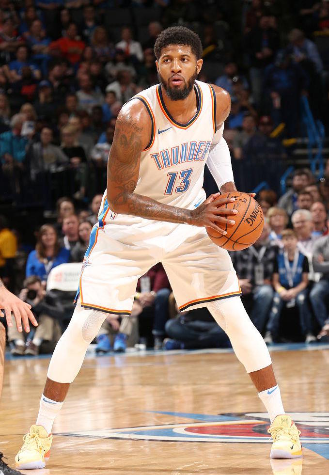 科隆vs法兰克福：卡明斯基、侯赛因巴希奇首发，格策、堂安律出战（科隆对阵法兰克福：卡明斯基、侯赛因巴希奇先发，格策、堂安律登场）